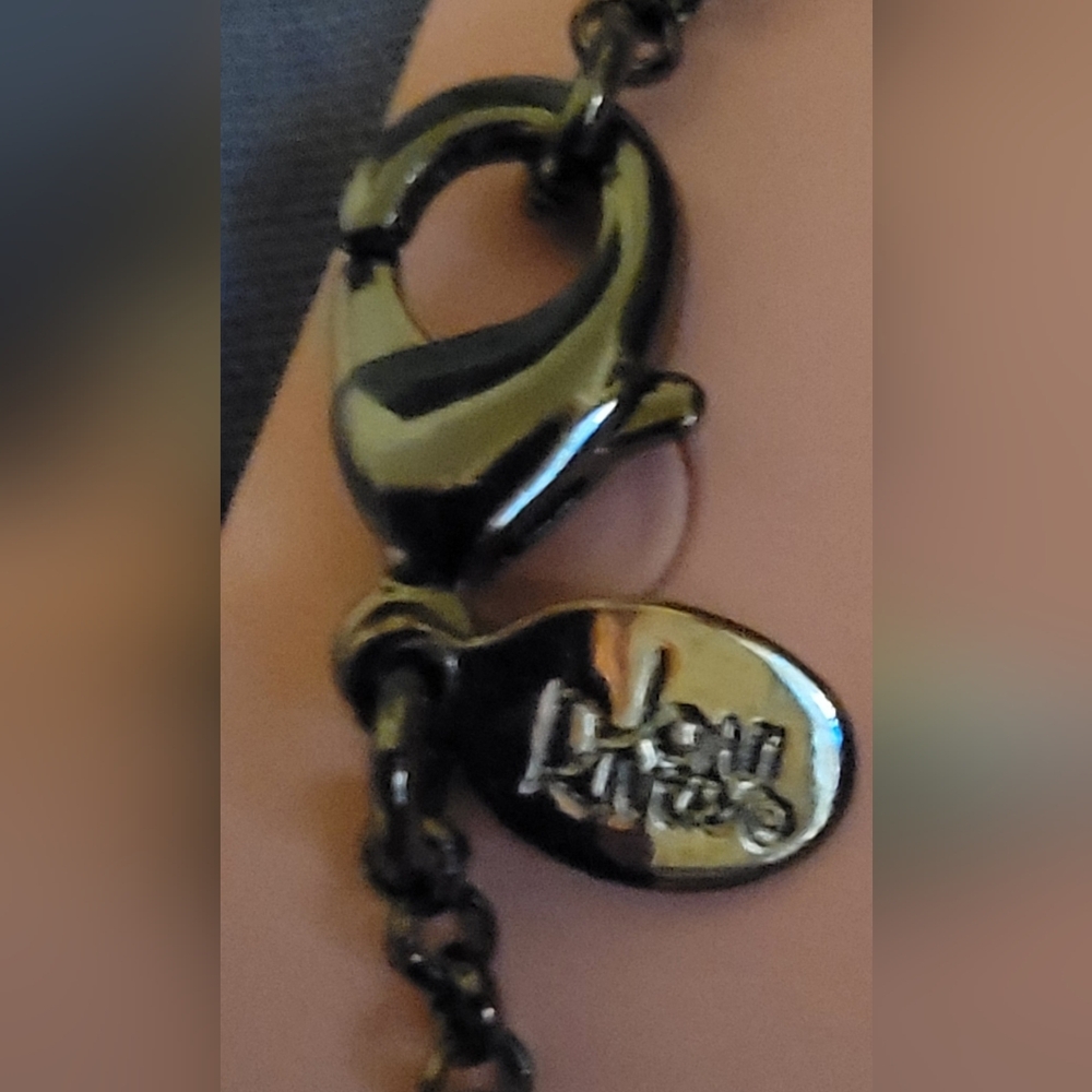 Joan Rivers Necklace - Picture 3 of 3